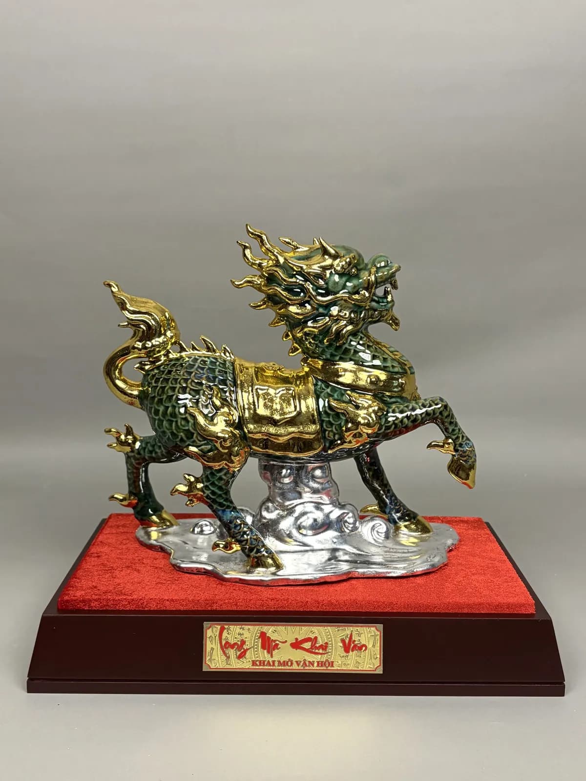 Xanh Lục Bảo - Tượng Long Mã Khai Văn
